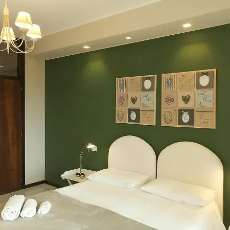Anna Apartment *